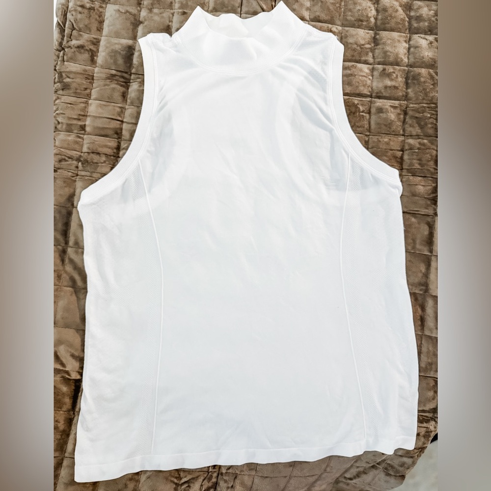 Women’s CALIA White Golf Shirt, Size Medium